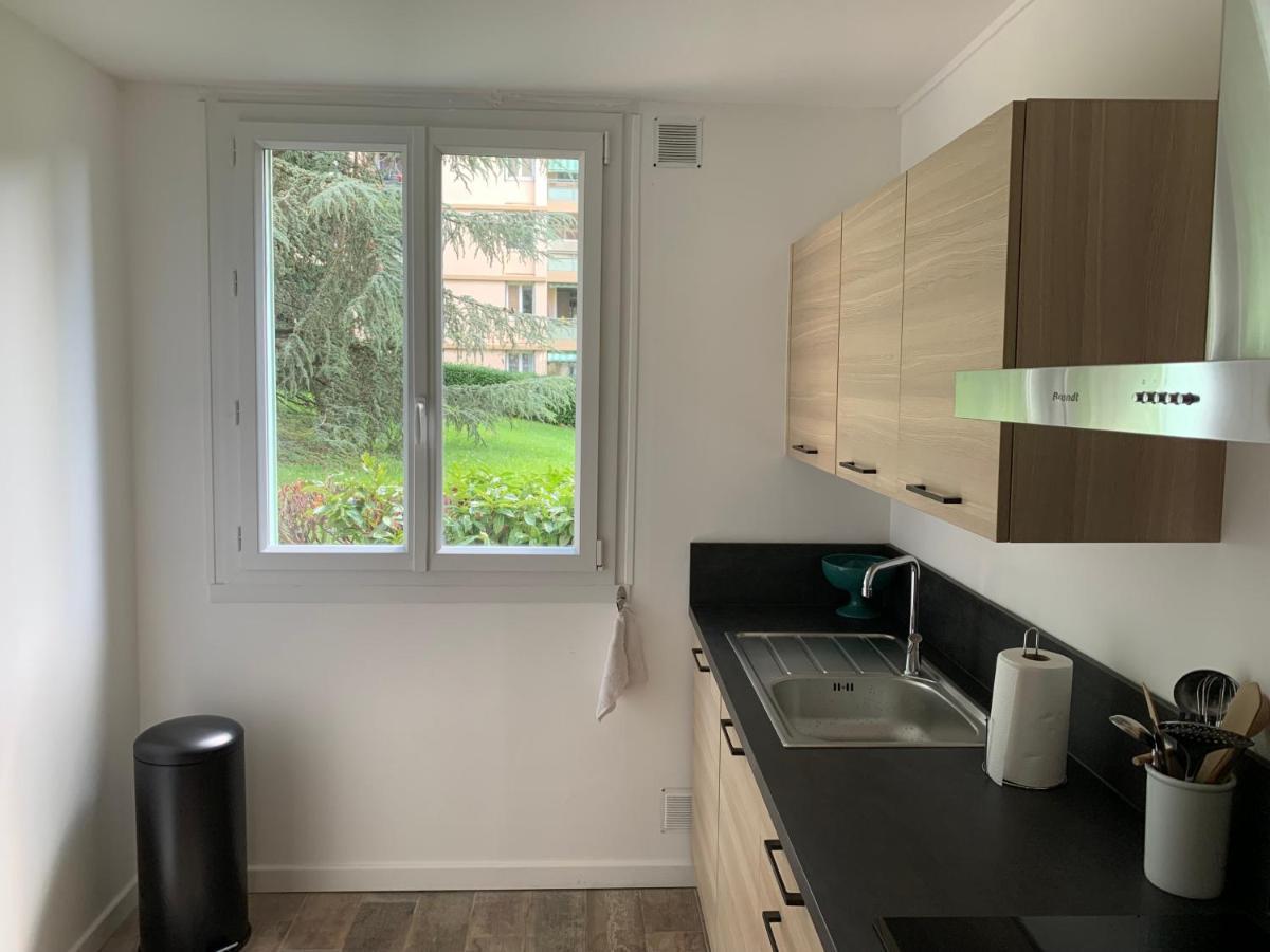 Ferienwohnung Au Coeur Du Parc Lyon Exterior foto